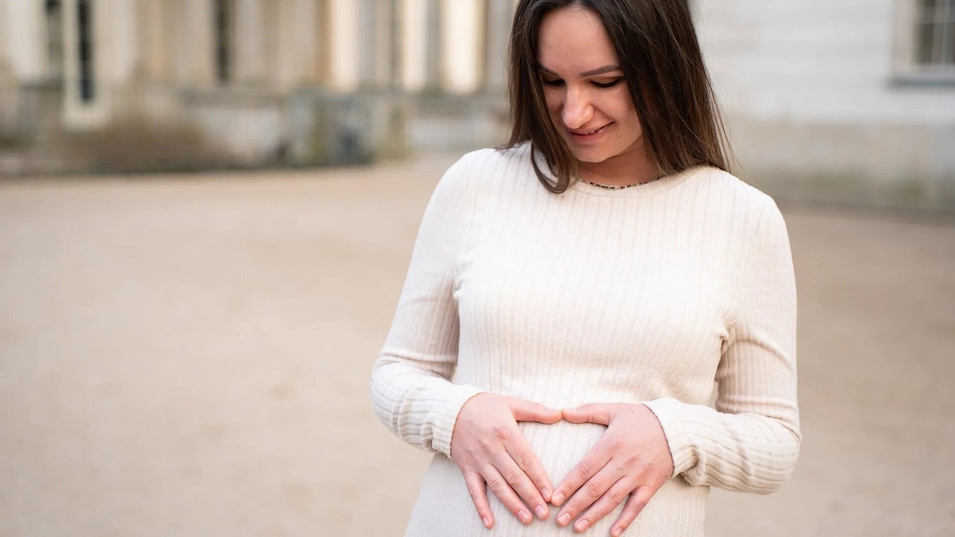 Maternity session in Riga